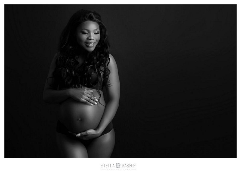 Boudoir sexy maternity photos