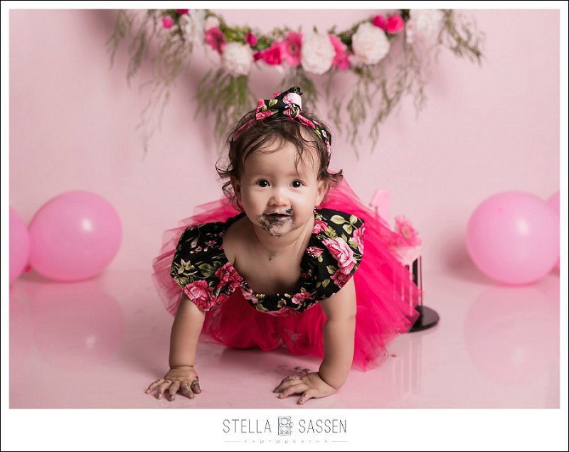 20220604 everly cake smash 3